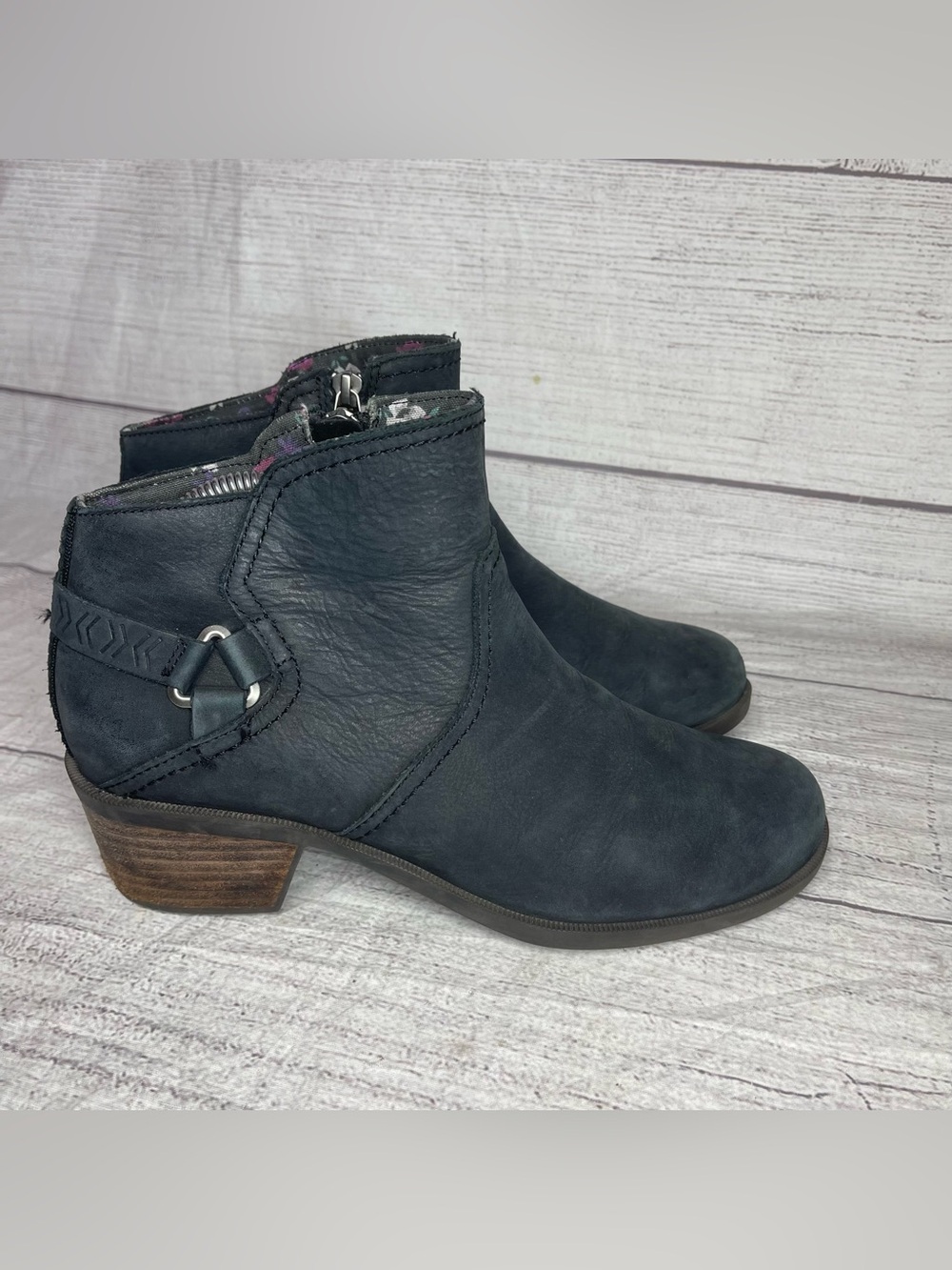 Teva Women’s 10 Foxy Ankle Black Leather Boots